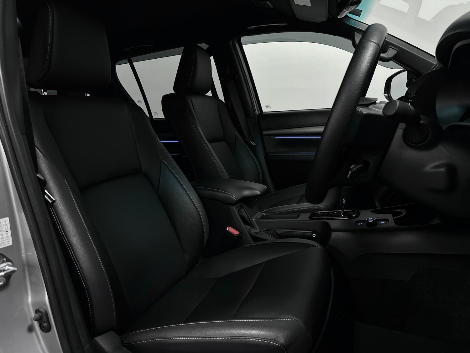 Used Toyota Hilux 2025 for sale - 78122210: Photo 5