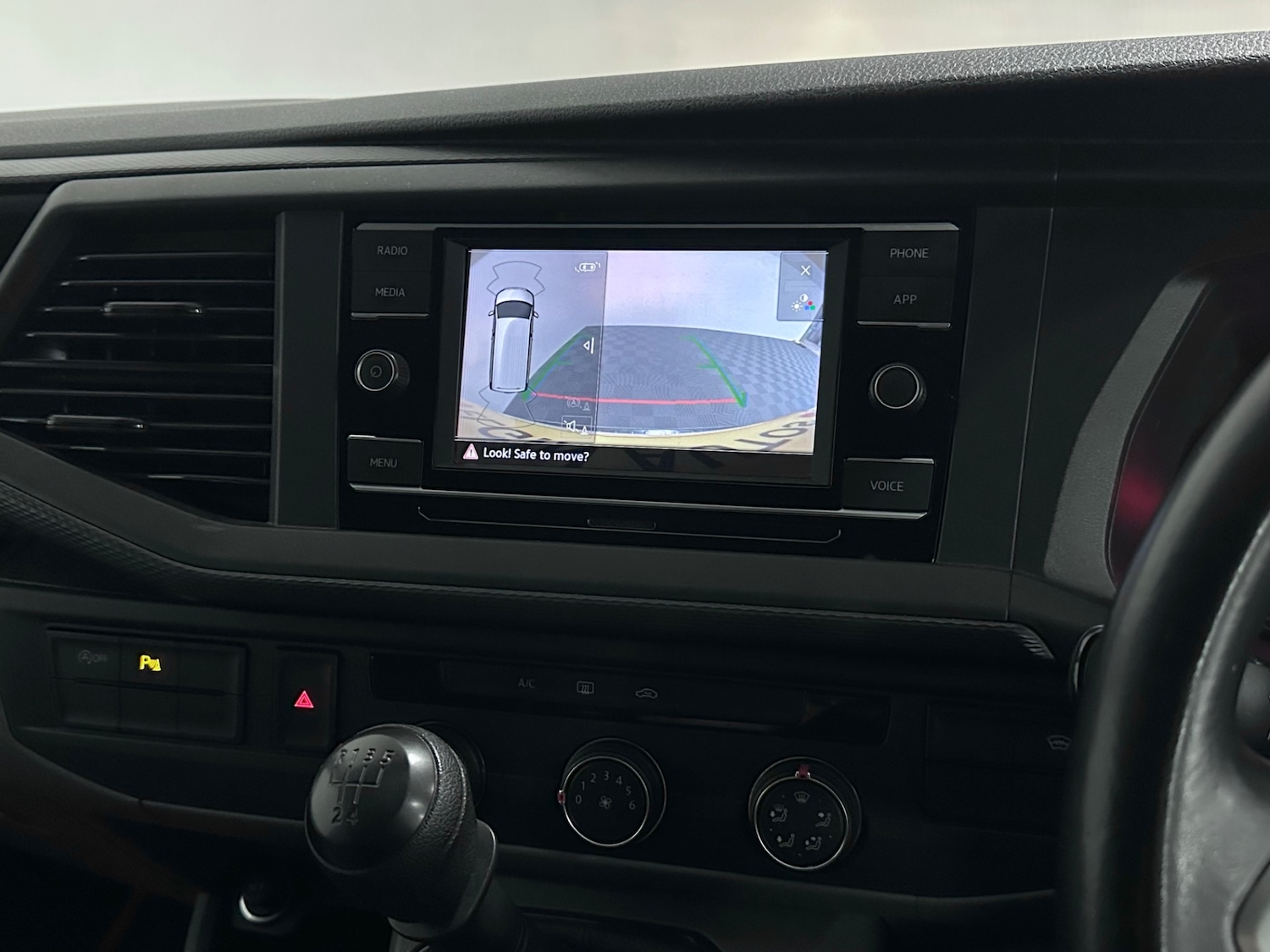 Used Volkswagen Transporter 2020 for sale - 75995813: Photo 24