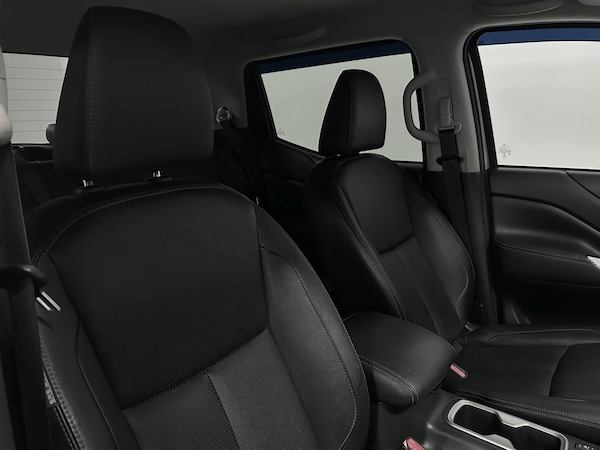 Used Nissan Navara 2021 for sale - 75394048: Photo 18