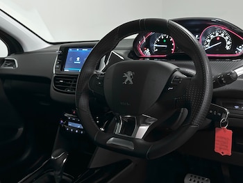 Used Peugeot 2008 2019 for sale - 75650905: Photo