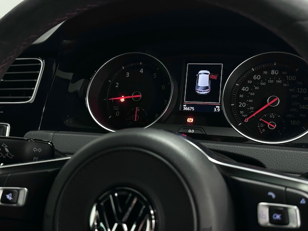Used Volkswagen Golf 2016 for sale - 76055587: Photo 28