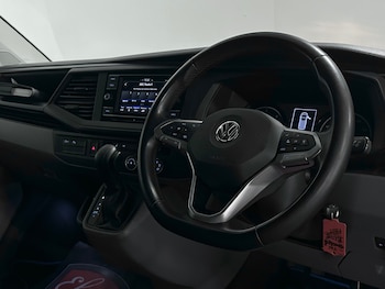 Used Volkswagen Transporter 2020 for sale - 76134497: Photo