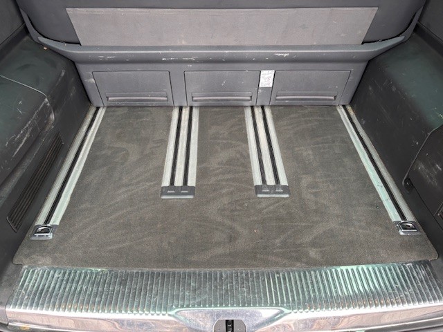 Used Volkswagen Caravelle 2011 for sale - 76725594: Photo 6