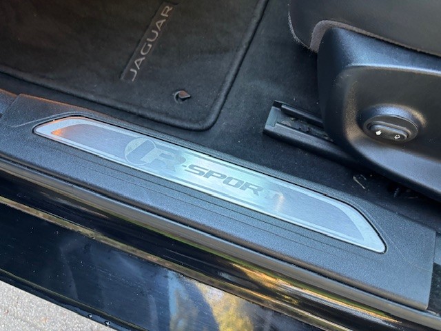 Used Jaguar XE 2017 for sale - 76785045: Photo 10