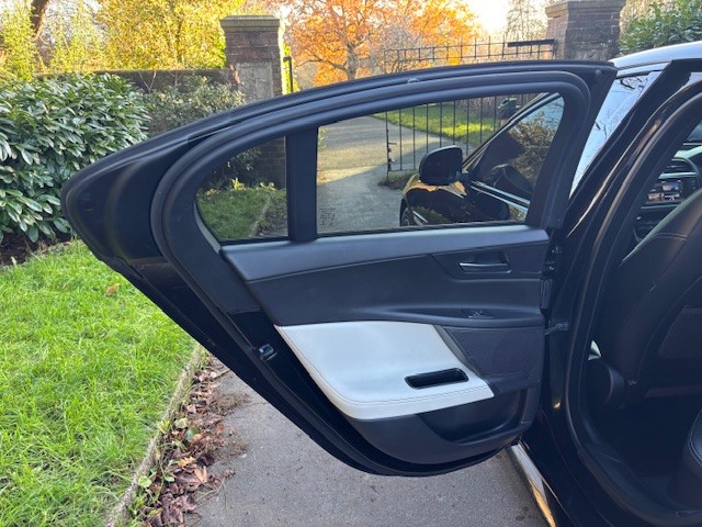 Used Jaguar XE 2017 for sale - 76785045: Photo 12