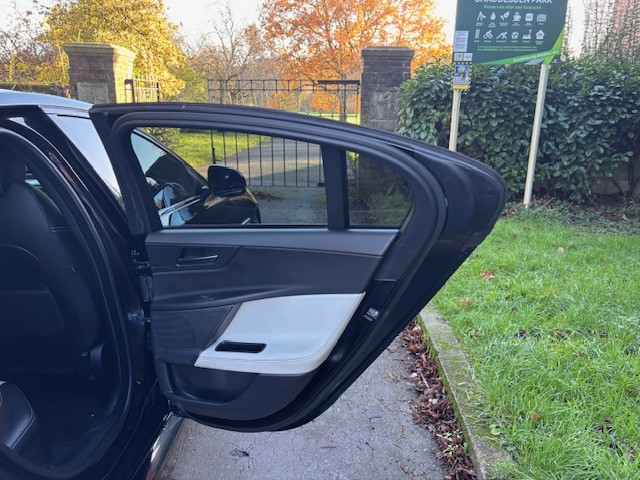 Used Jaguar XE 2017 for sale - 76785045: Photo 16