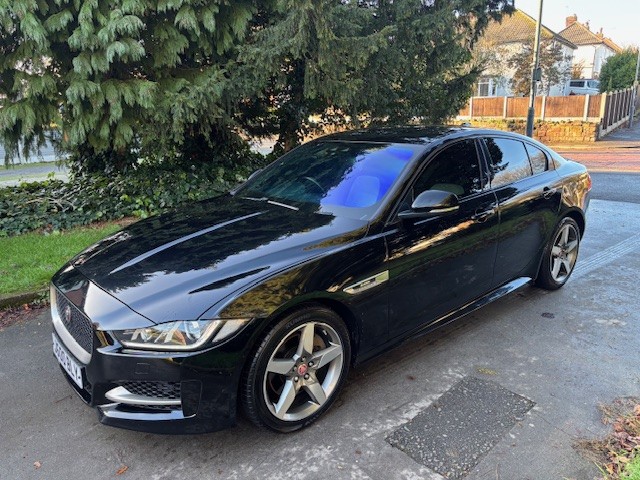 Used Jaguar XE 2017 for sale - 76785045: Photo 2