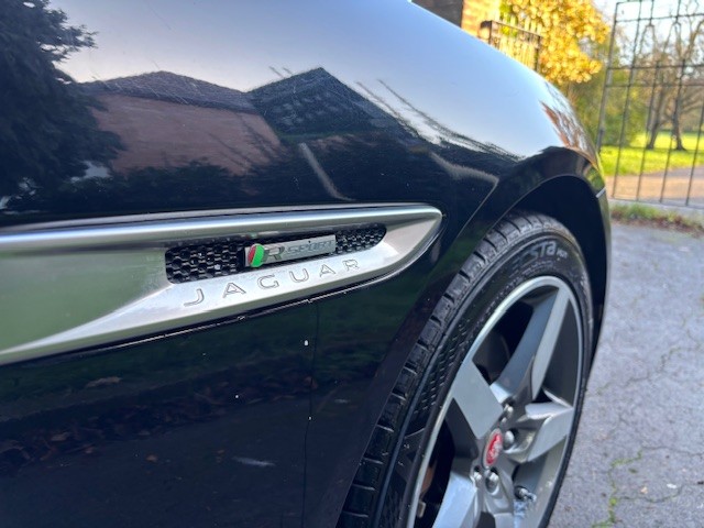 Used Jaguar XE 2017 for sale - 76785045: Photo 21