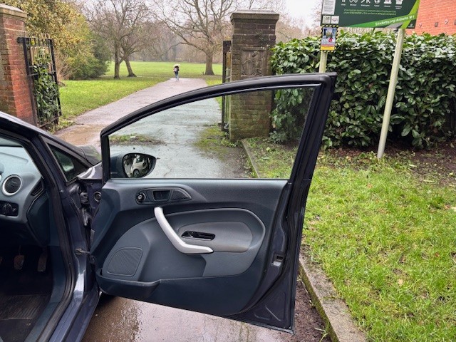 Used Ford Fiesta 2011 for sale - 77508525: Photo 13