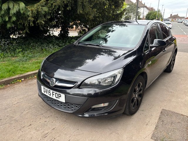 Used Vauxhall Astra 2015 for sale - 76793798: Photo 2