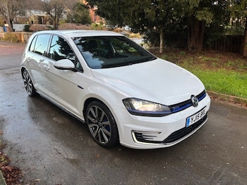 Used Volkswagen Golf 2015 for sale - 77008209: Photo