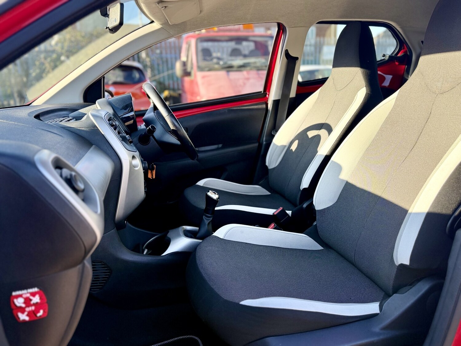 Used Toyota AYGO 2018 for sale - 77977032: Photo 12