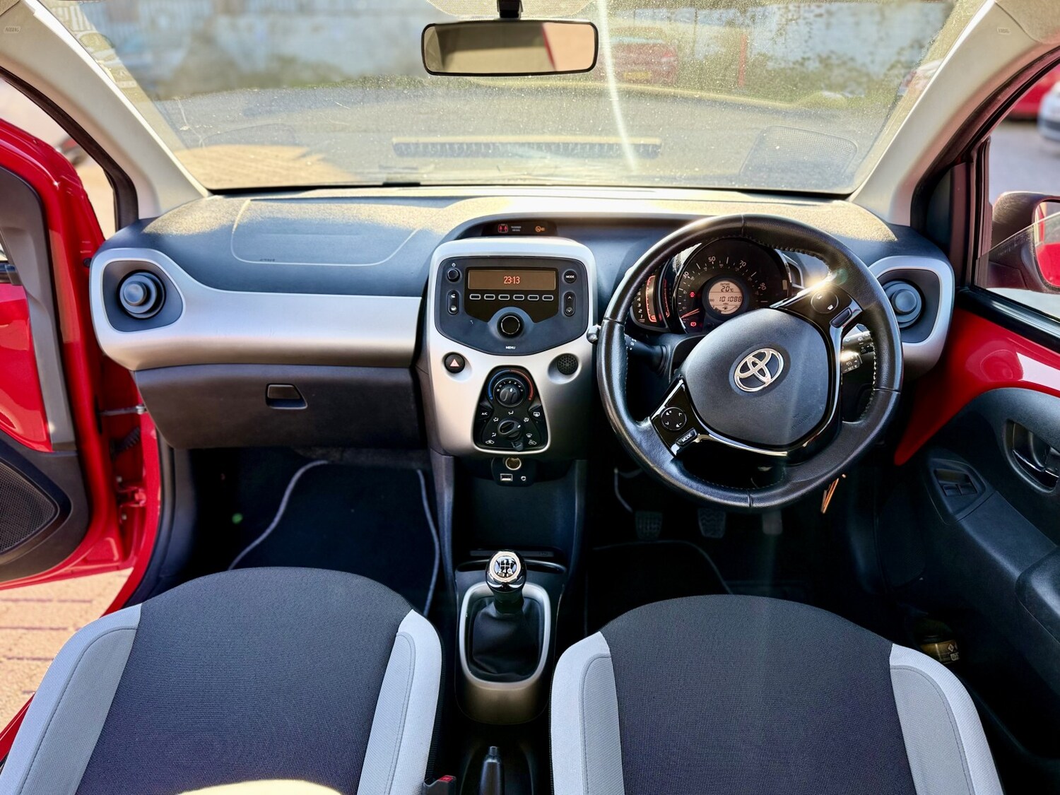 Used Toyota AYGO 2018 for sale - 77977032: Photo 19