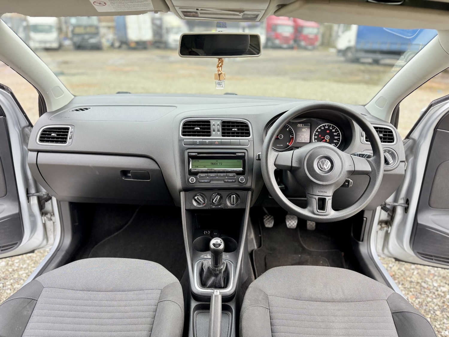 Used Volkswagen Polo 2010 for sale - 77822278: Photo 18