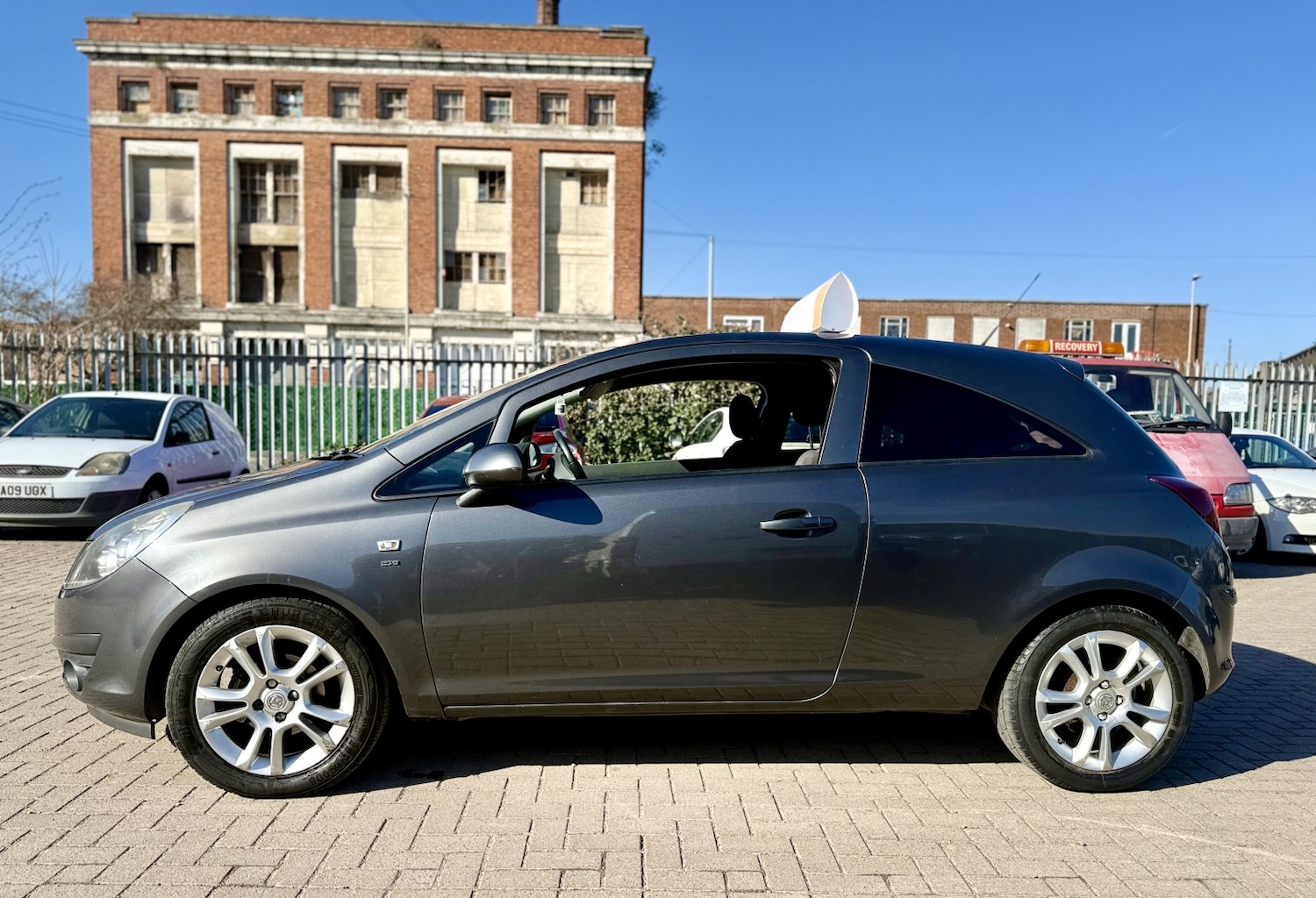 Used Vauxhall Corsa 2010 for sale - 77991714: Photo 8