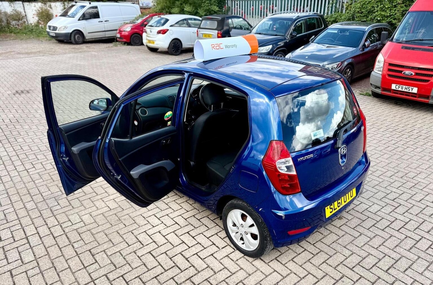 Used Hyundai i10 2011 for sale - 77609882: Photo 26