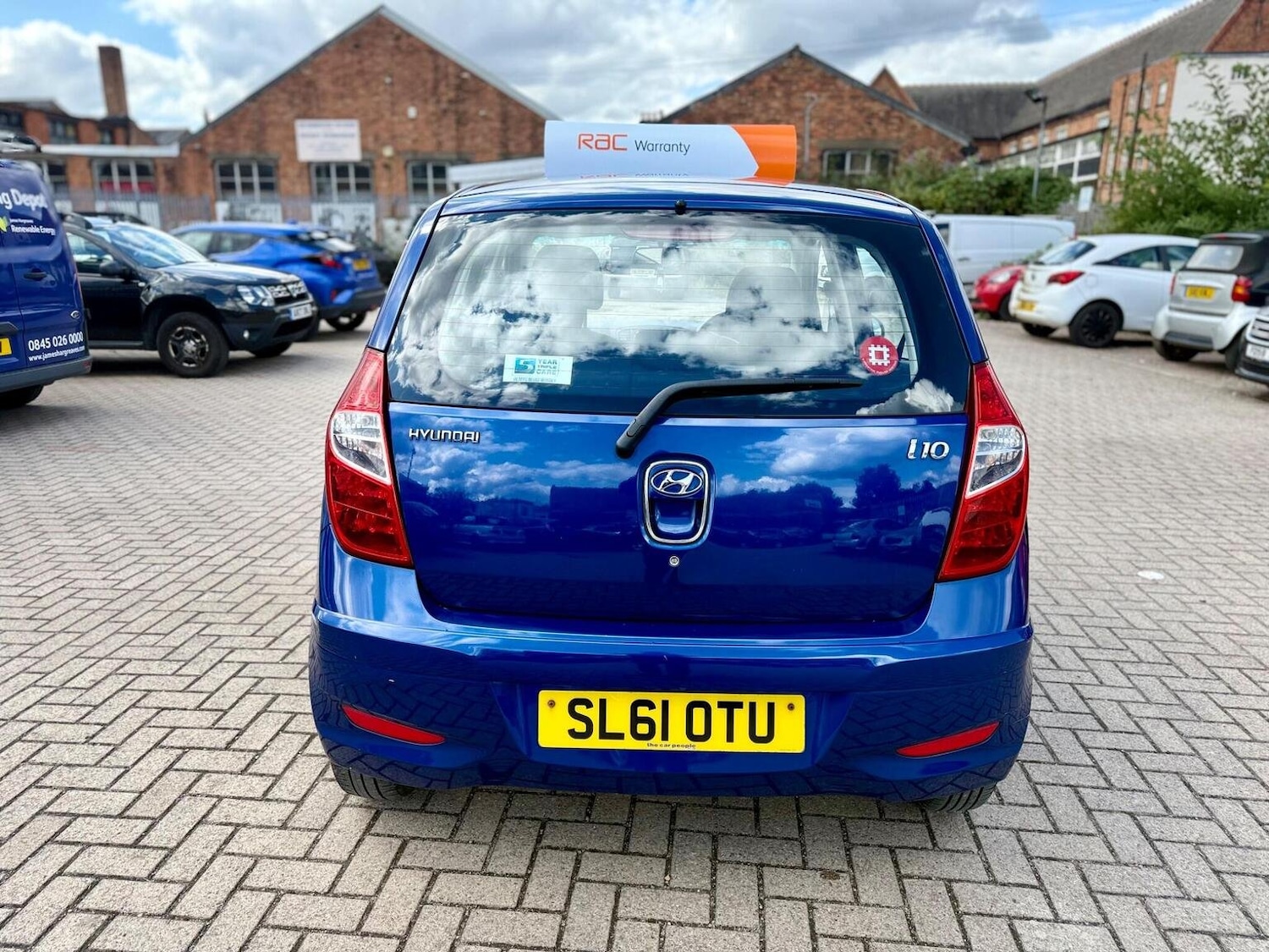 Used Hyundai i10 2011 for sale - 77609882: Photo 5