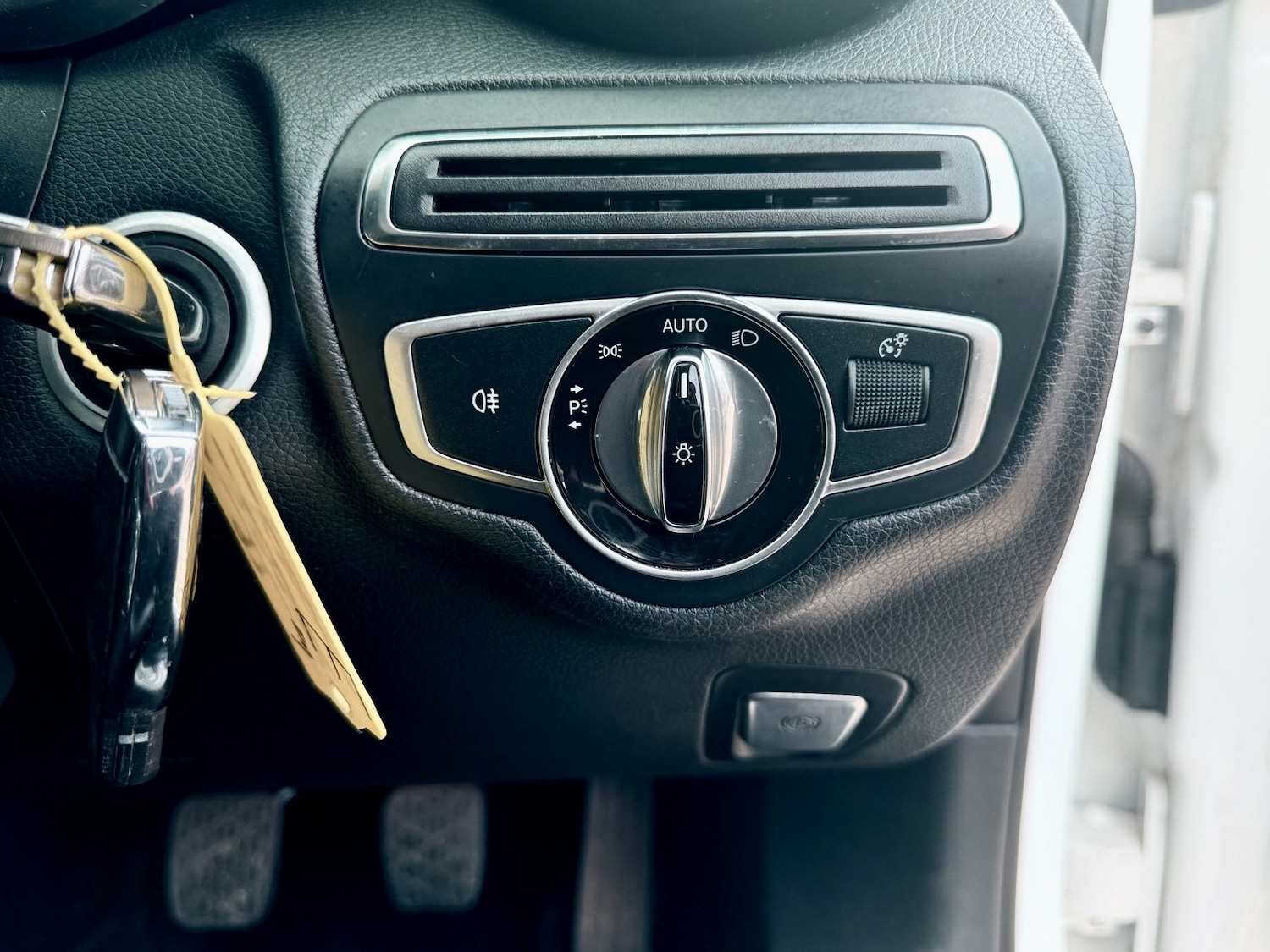 Used Mercedes-Benz C Class 2016 for sale - 77977151: Photo 32