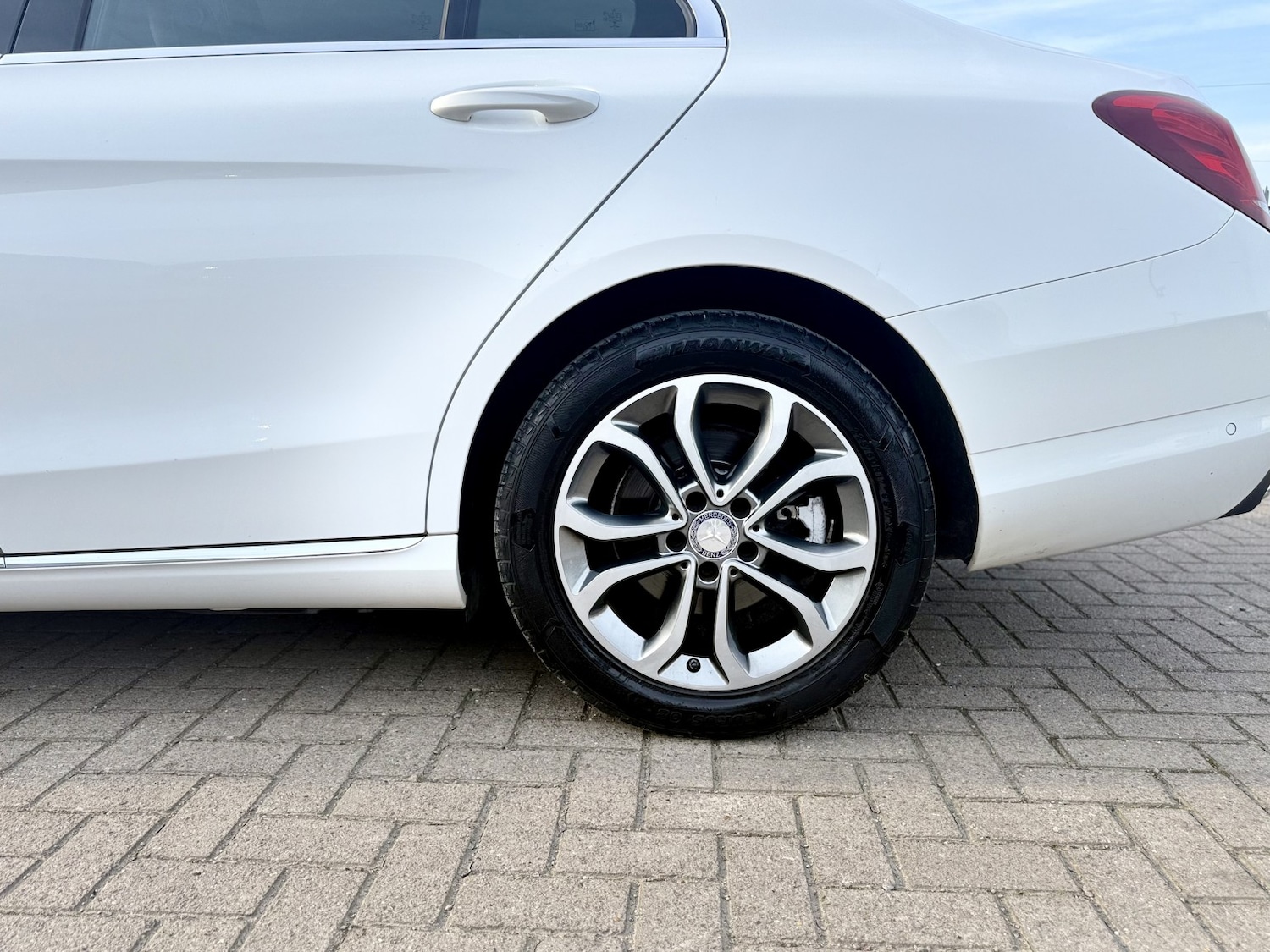 Used Mercedes-Benz C Class 2016 for sale - 77977151: Photo 9