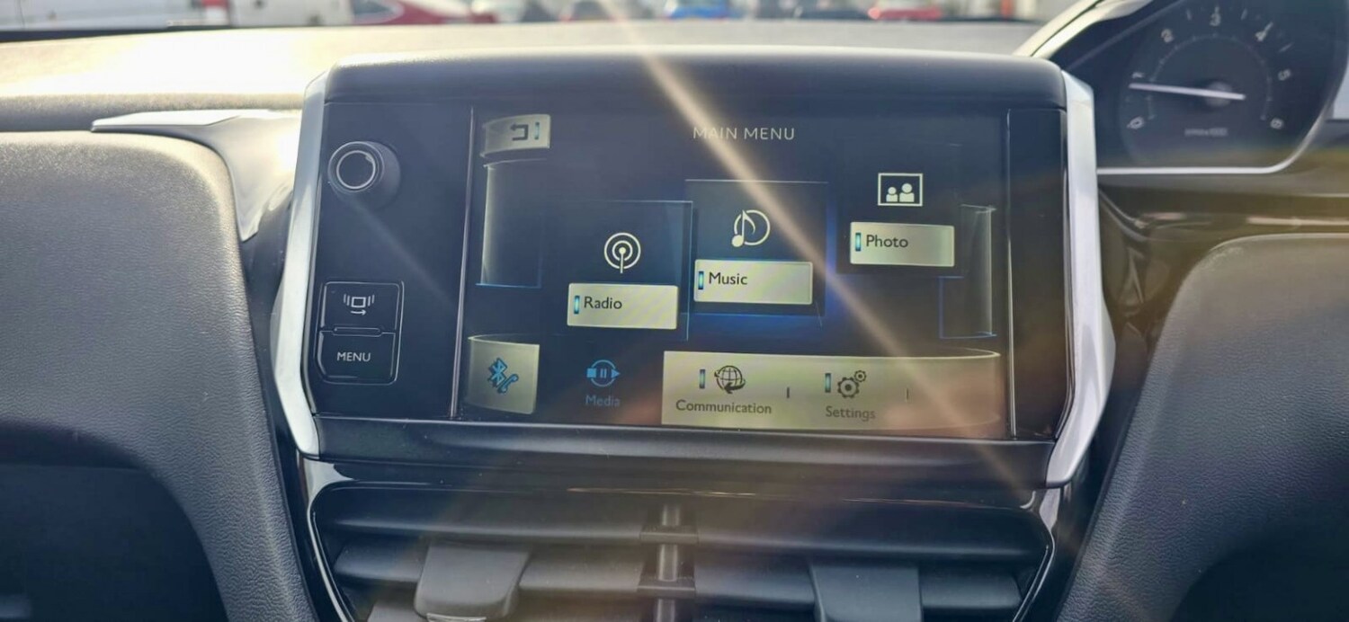 Used Peugeot 208 2014 for sale - 77891626: Photo 14