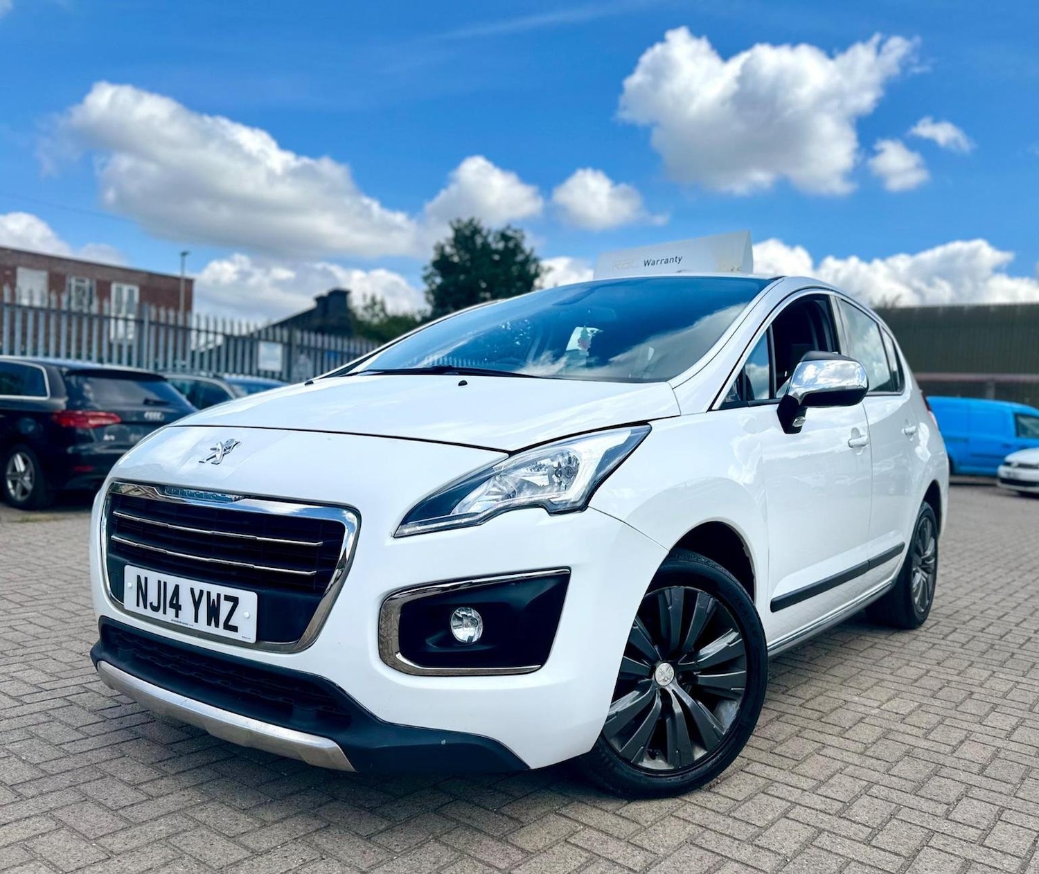 Used Peugeot 3008 2014 for sale - 77609922: Photo 12