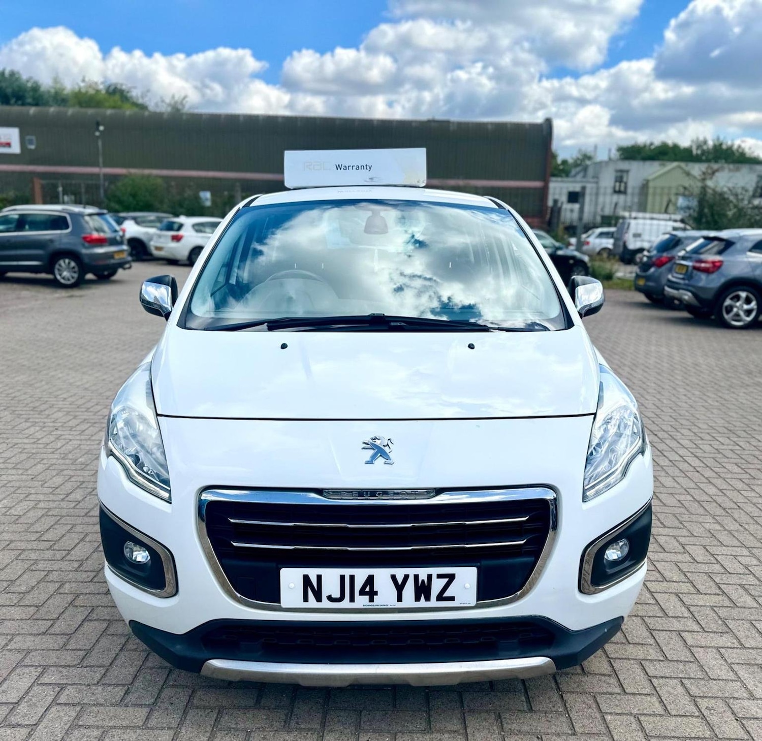 Used Peugeot 3008 2014 for sale - 77609922: Photo 2