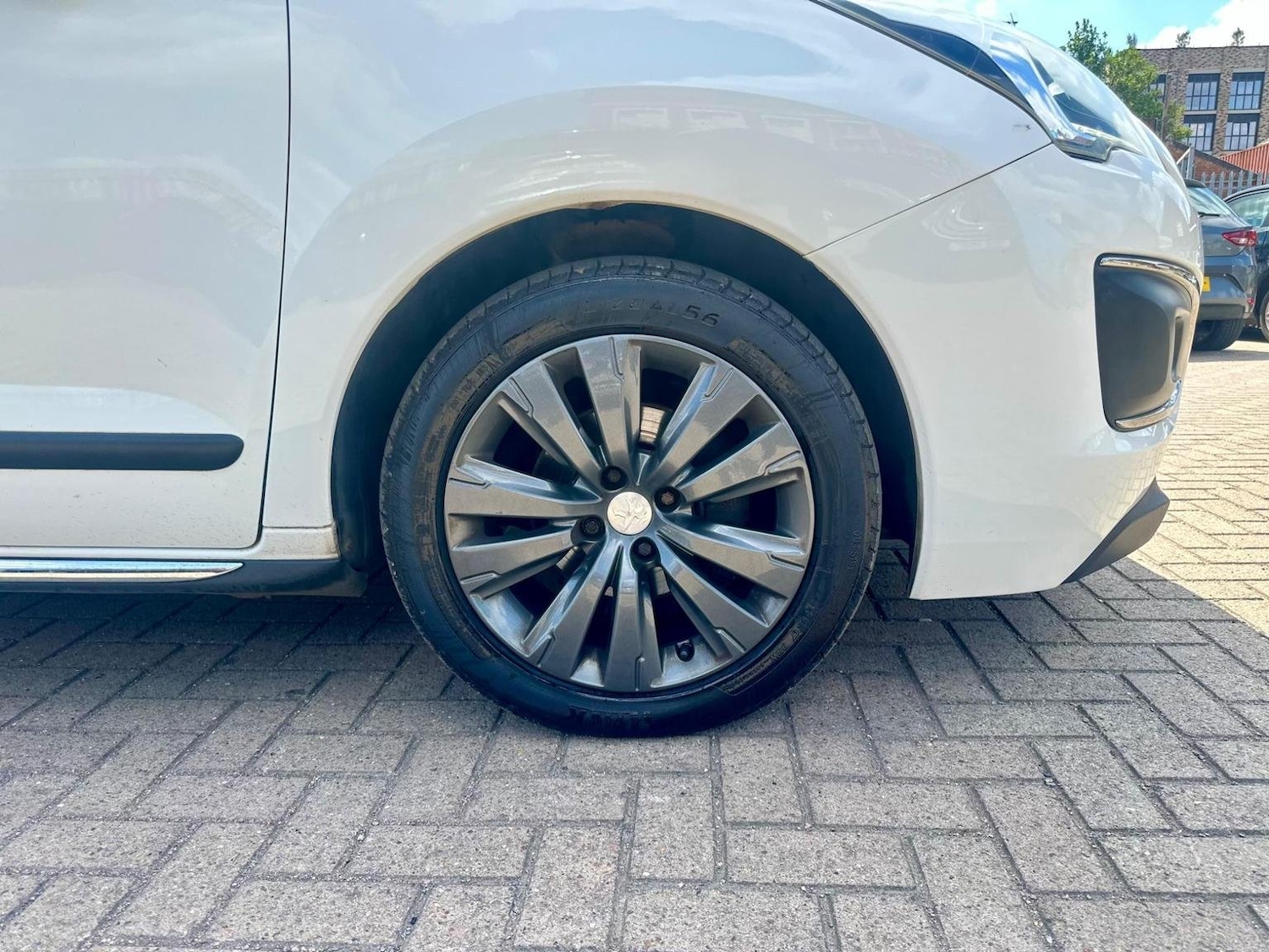 Used Peugeot 3008 2014 for sale - 77609922: Photo 22