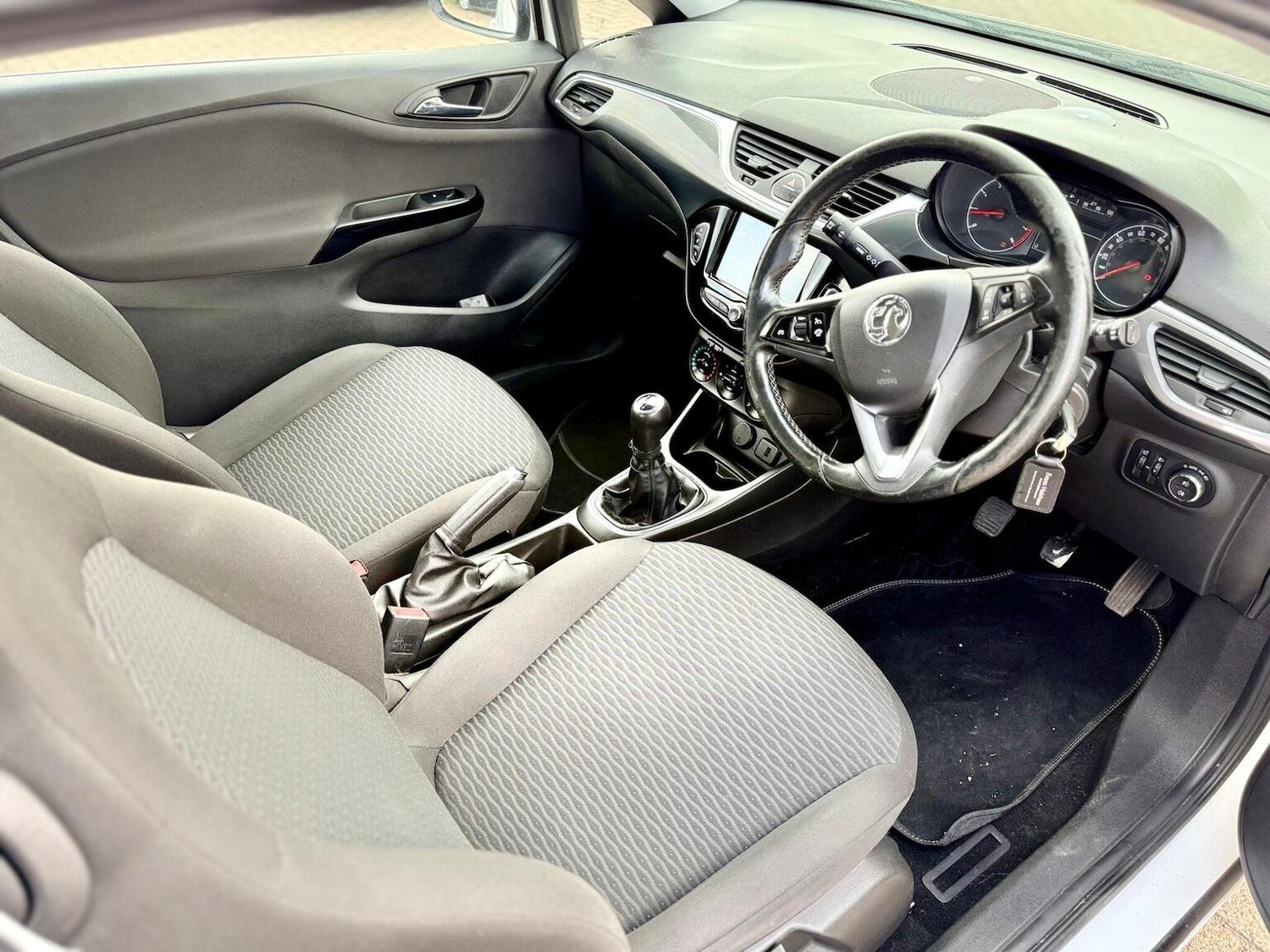 Used Vauxhall Corsa 2016 for sale - 77609898: Photo 11