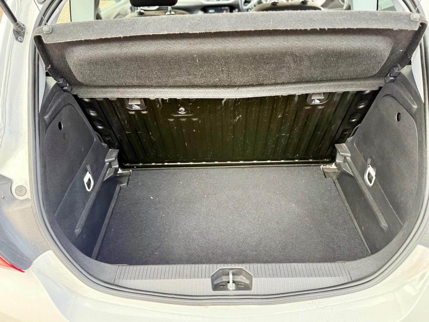 Used Vauxhall Corsa 2016 for sale - 77609898: Photo 19