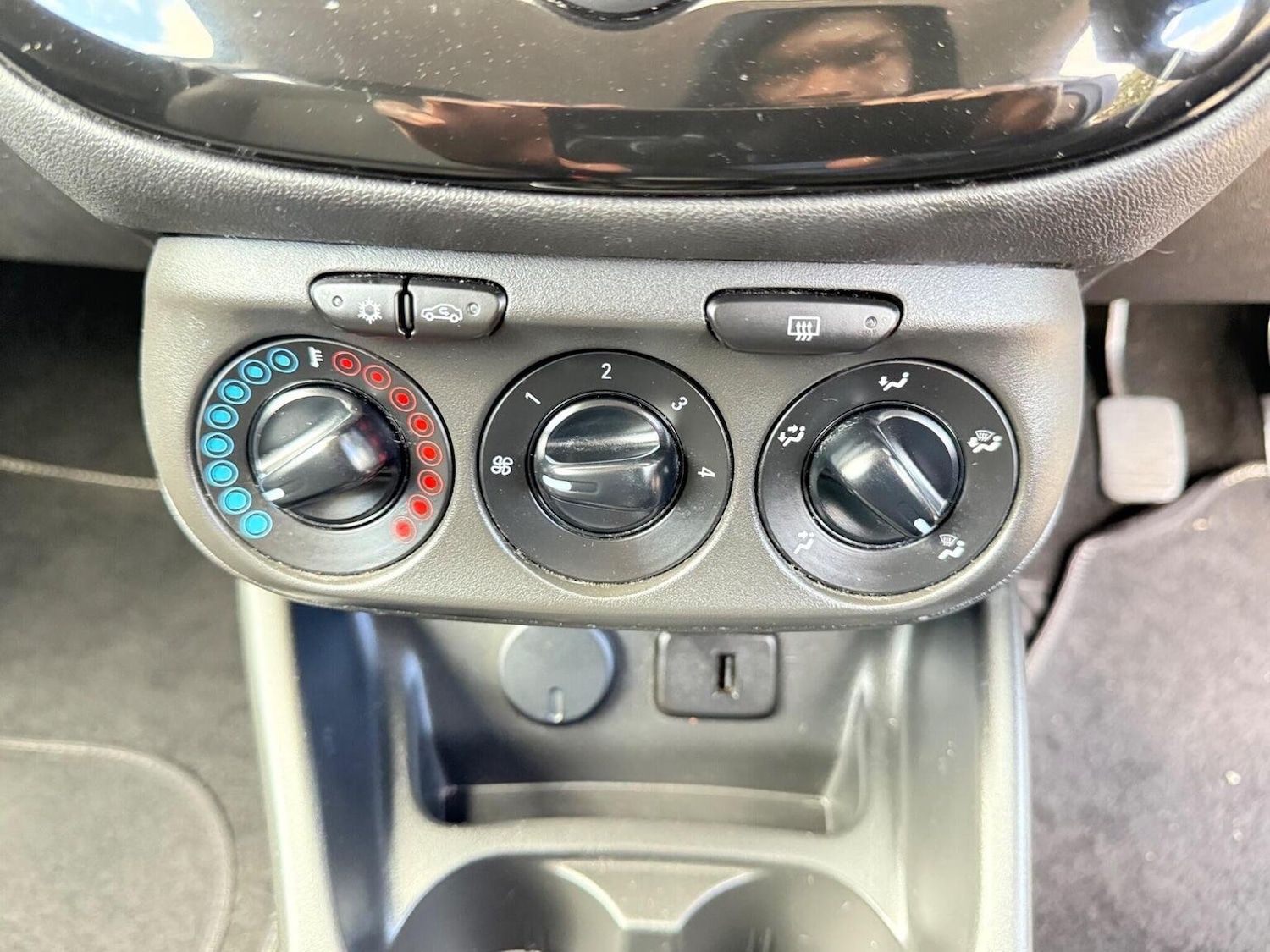 Used Vauxhall Corsa 2016 for sale - 77609898: Photo 20