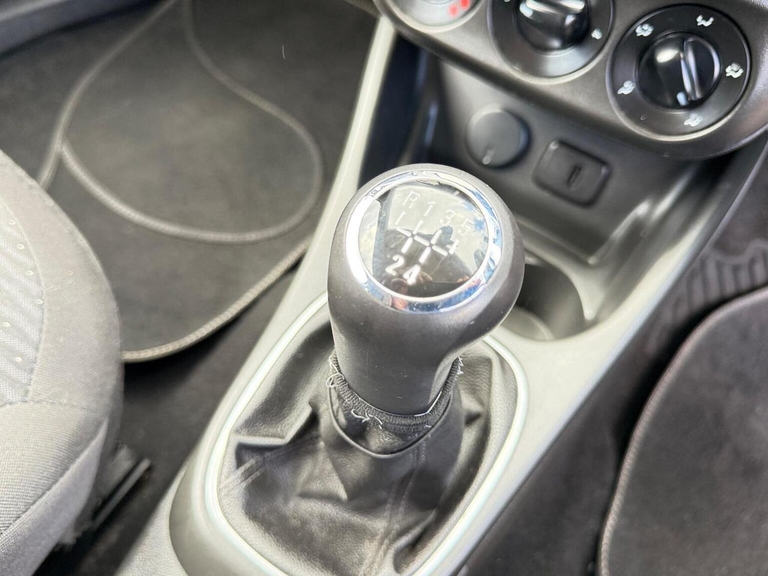 Used Vauxhall Corsa 2016 for sale - 77609898: Photo 21