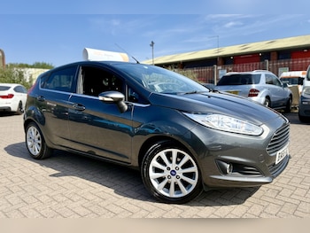 Used Ford Fiesta 2015 for sale - 79255064: Photo