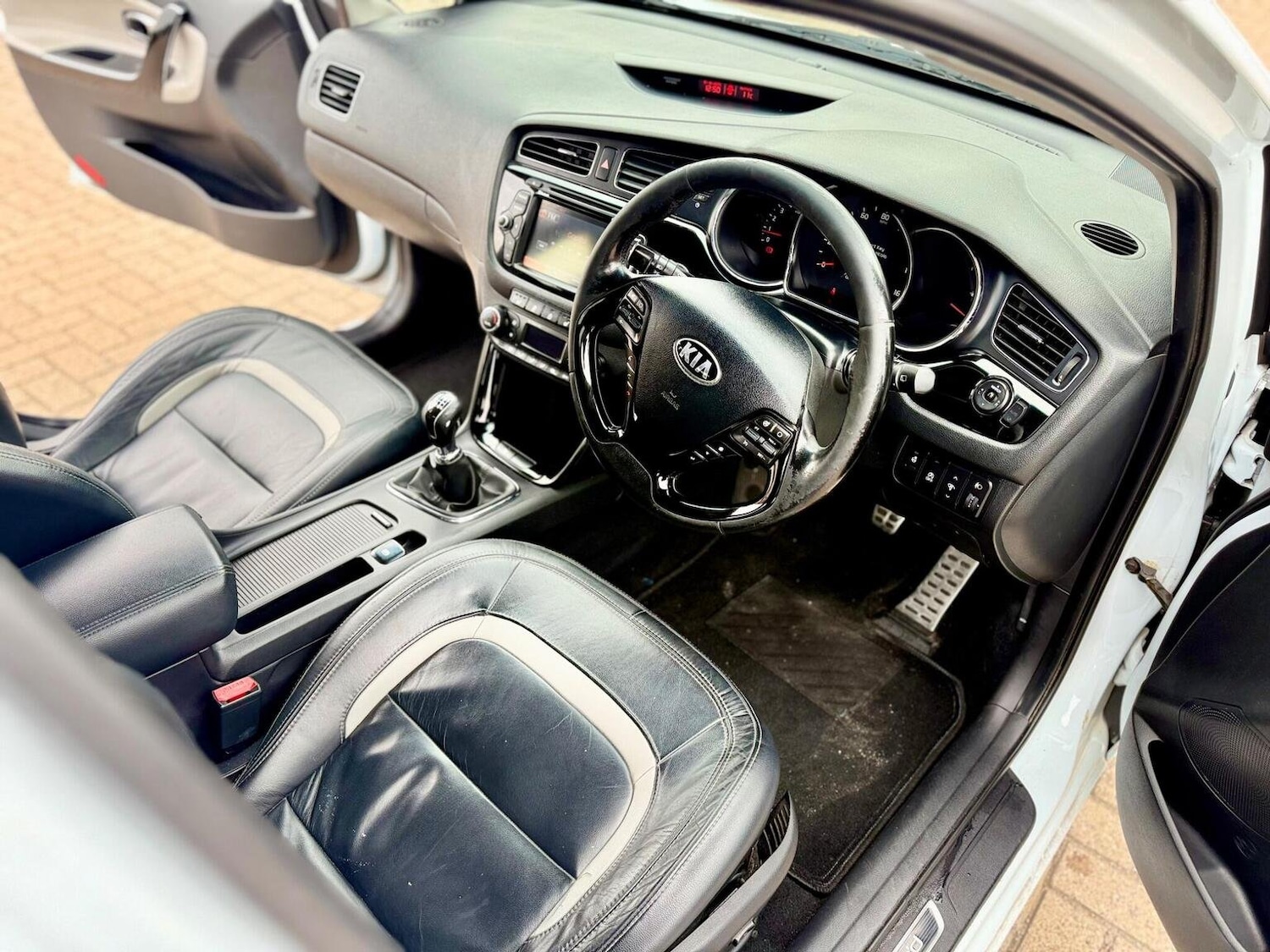 Used Kia Ceed 2012 for sale - 77609900: Photo 15