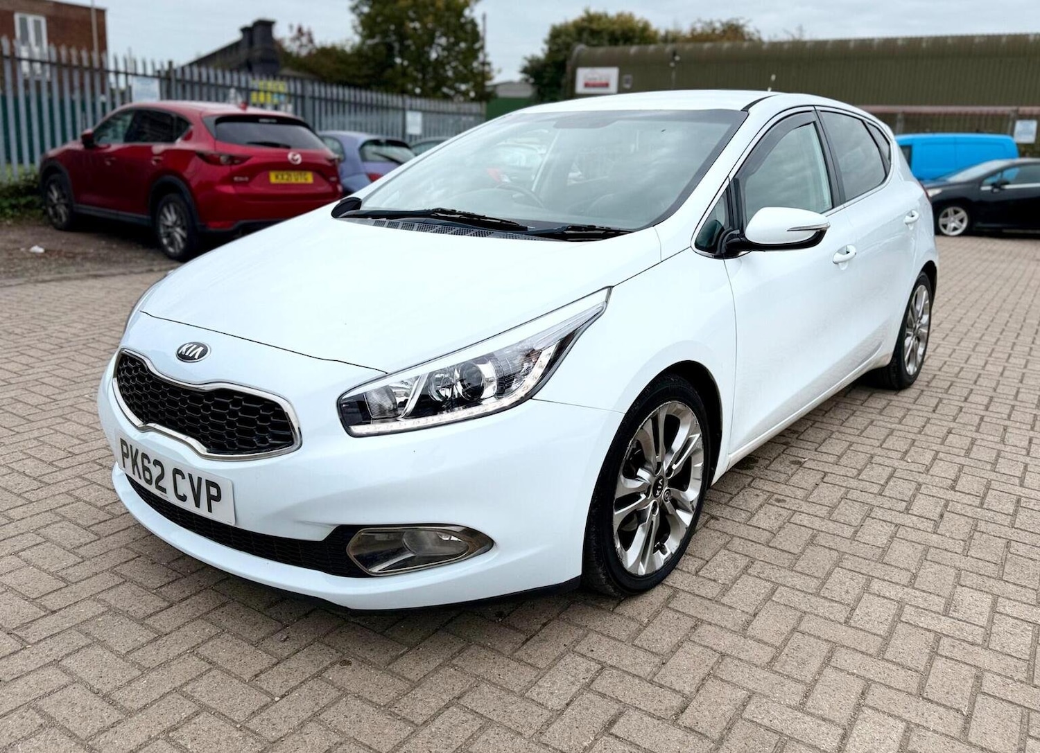 Used Kia Ceed 2012 for sale - 77609900: Photo 3