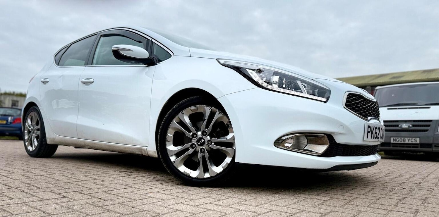 Used Kia Ceed 2012 for sale - 77609900: Photo 4