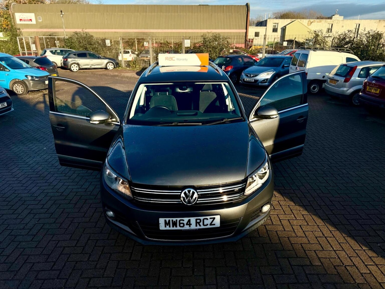 Used Volkswagen Tiguan 2014 for sale - 77609886: Photo 6