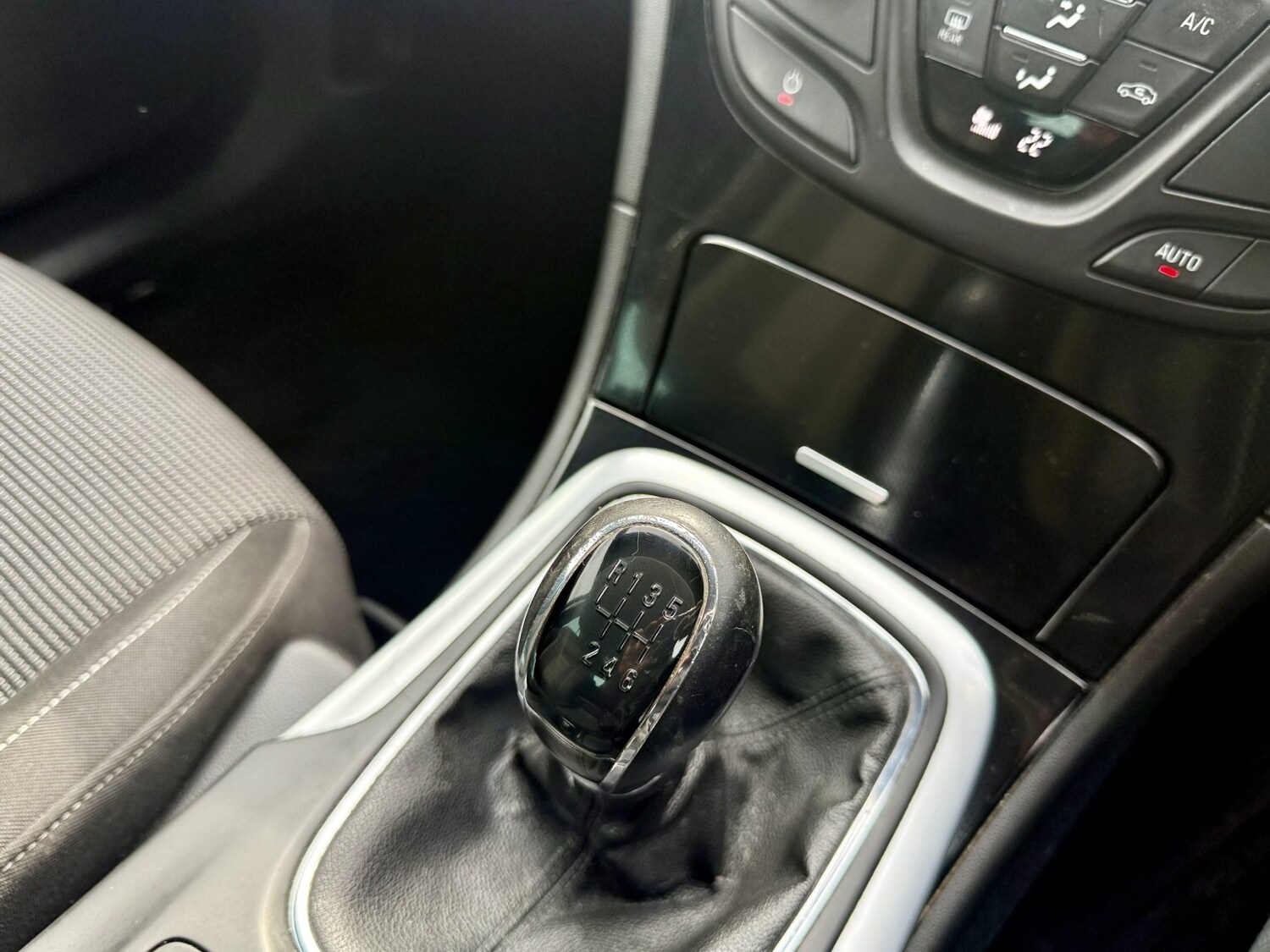 Used Vauxhall Insignia 2013 for sale - 78213515: Photo 23