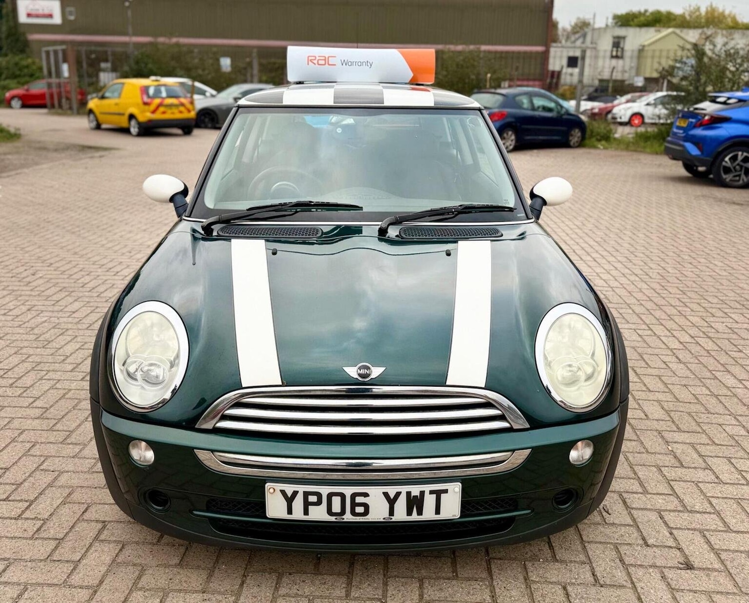 Used MINI Hatch 2006 for sale - 77609899: Photo 2