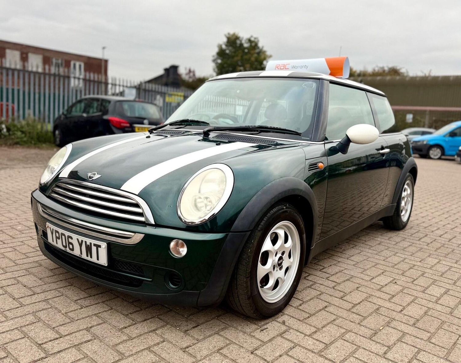 Used MINI Hatch 2006 for sale - 77609899: Photo 3