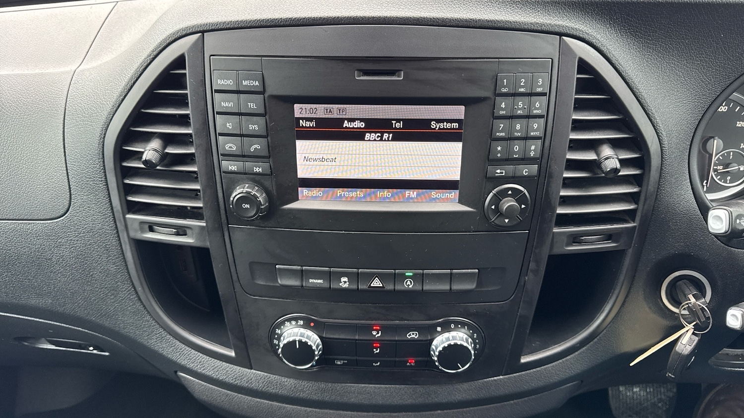 Used Mercedes-Benz Vito 2020 for sale - 76984597: Photo 12