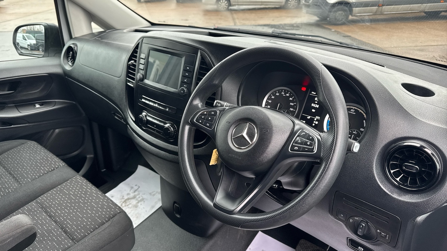 Used Mercedes-Benz Vito 2022 for sale - 77151373: Photo 11