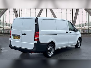 Used Mercedes-Benz Vito 2022 for sale - 77151373: Photo