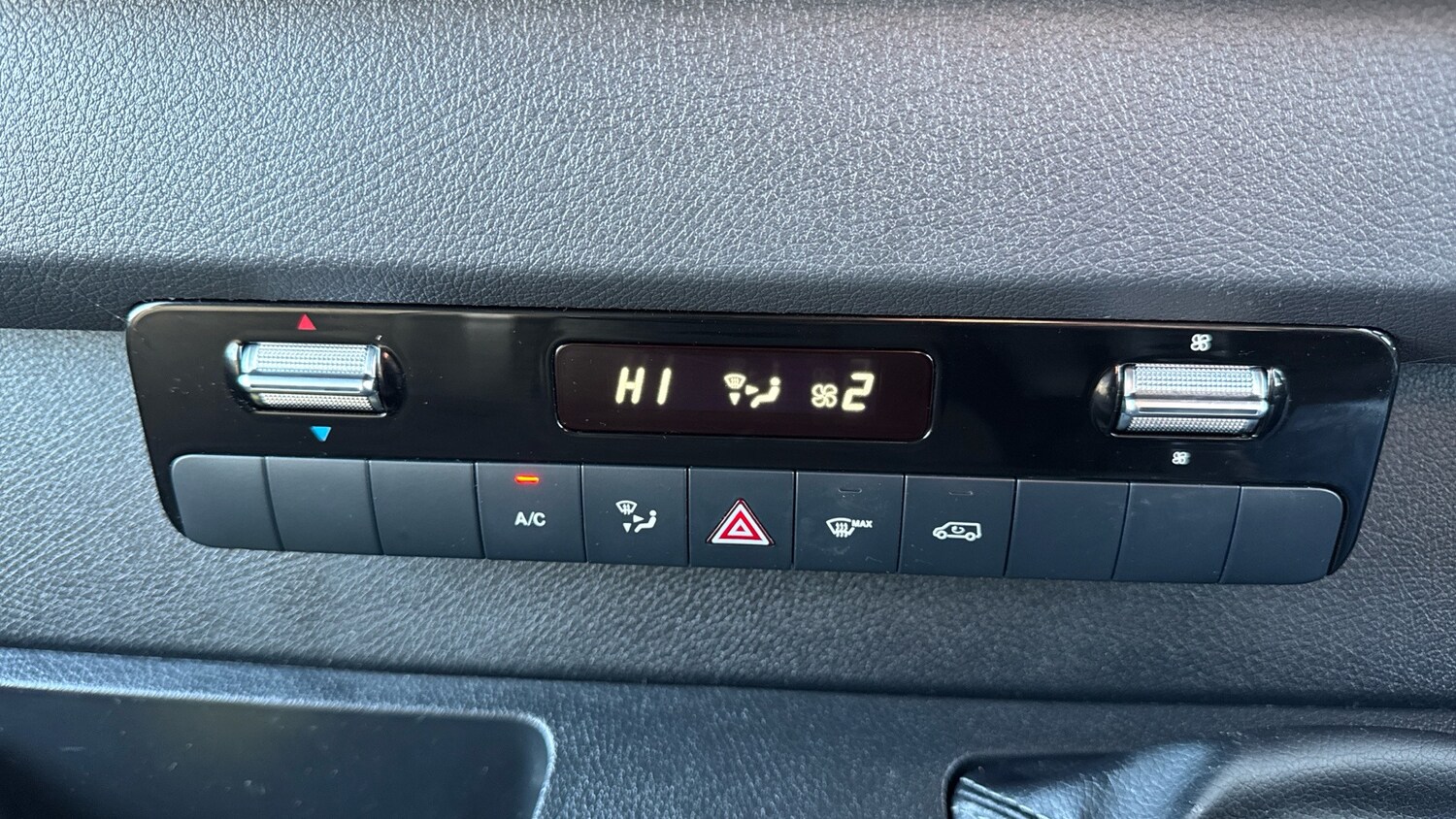 Used Mercedes-Benz Sprinter 2023 for sale - 77382000: Photo 22