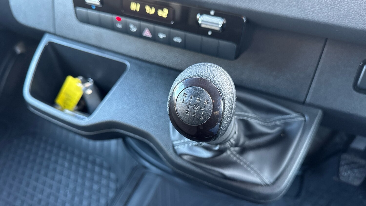 Used Mercedes-Benz Sprinter 2023 for sale - 77382000: Photo 23