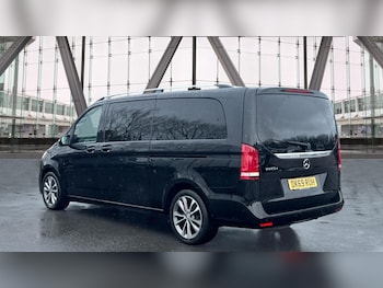 Used Mercedes-Benz V-Class 2020 for sale - 77545571: Photo