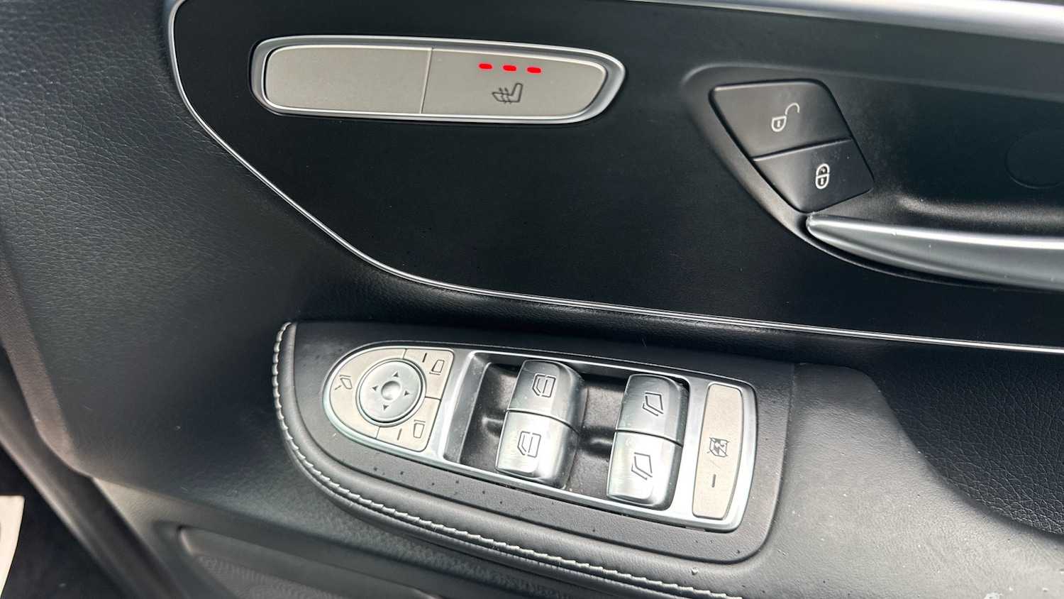 Used Mercedes-Benz V-Class 2020 for sale - 77545571: Photo 30