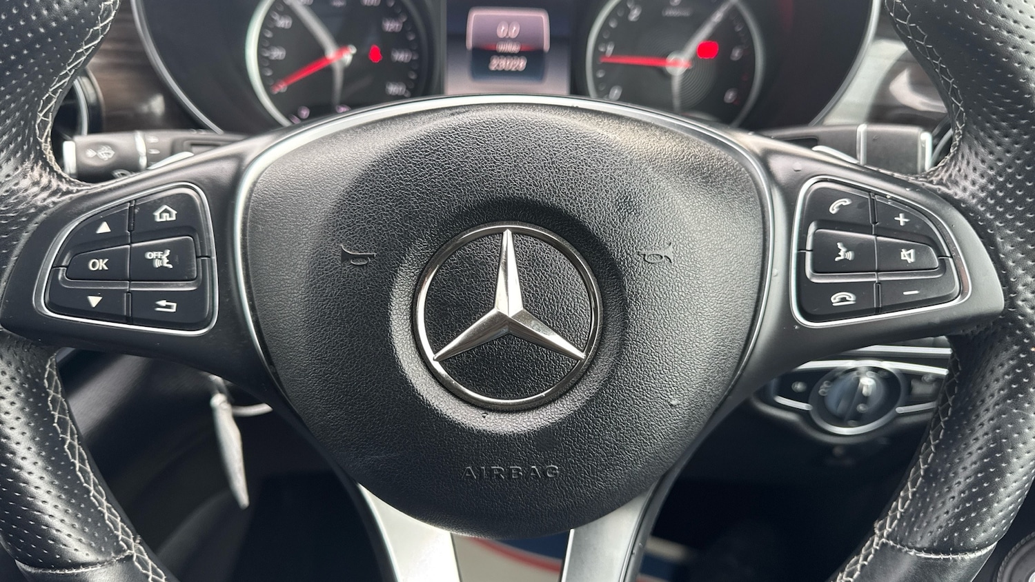 Used Mercedes-Benz V-Class 2020 for sale - 77545571: Photo 32