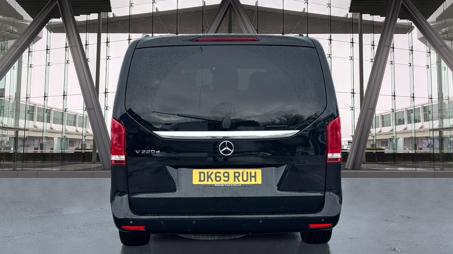 Used Mercedes-Benz V-Class 2020 for sale - 77545571: Photo 8