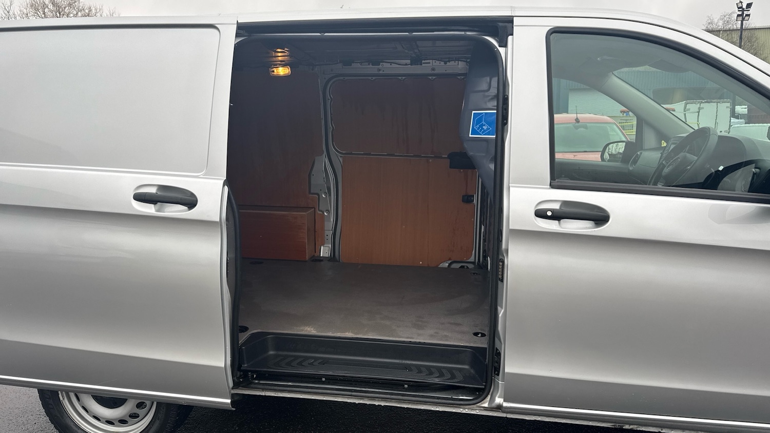 Used Mercedes-Benz Vito 2022 for sale - 77640330: Photo 18