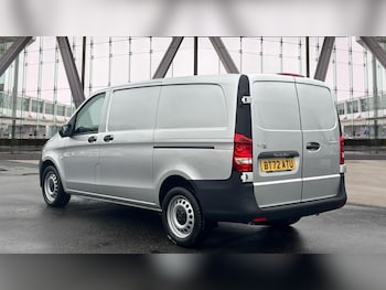 Used Mercedes-Benz Vito 2022 for sale - 77640330: Photo
